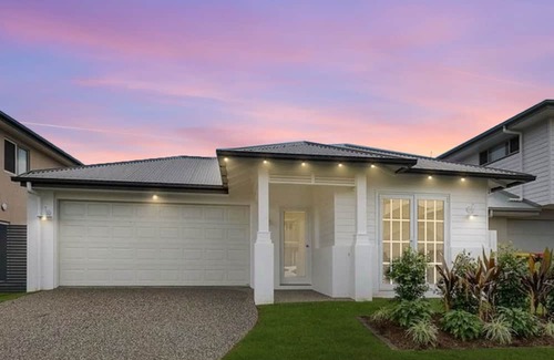 Newport Apartamento | "Fabulous Bon Voyage" - Newport Q 4020