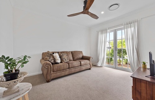 Newport Apartamento | "Fabulous Bon Voyage" - Newport Q 4020