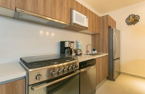 Akumal Apartamento | 2BR in sea front complex with terrace and jacuzzi!