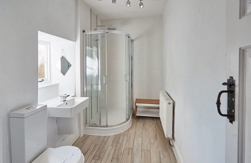Pickering Casa | Host & Stay | Hall Garth