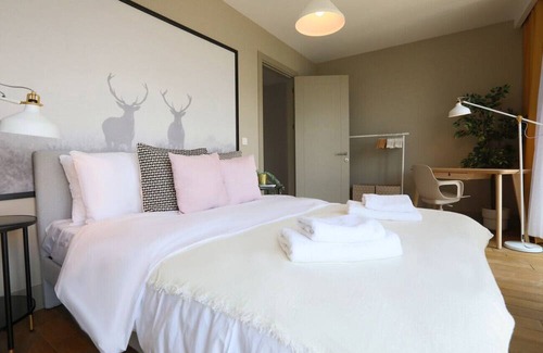 Kabatas Apartamento | Magnificent Sea View Flat w Garden 9 min to Taksim