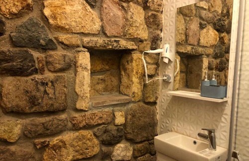 Ayvacik Casa | Hotel Room Close to Assos Ancient City in Ayvacik