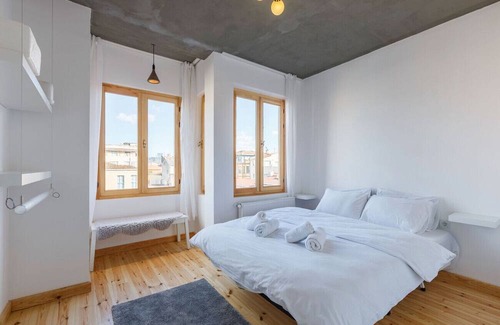Istanbul City Center Apartamento | Cozy Flat w Terrace 5 min to Red Church in Fatih