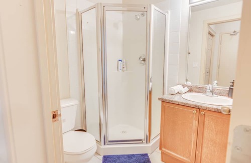 North Central Edmonton Apartamento | 2Bed2Bath 11th Floor Suite in Heart of Downtown