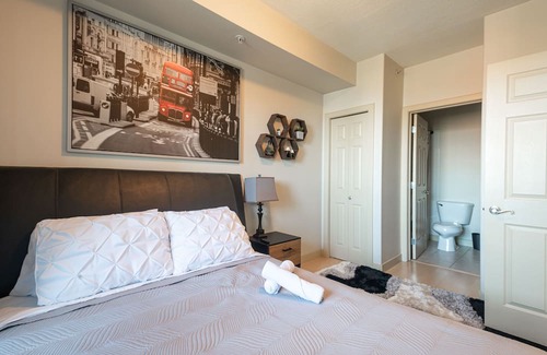 North Central Edmonton Apartamento | 2Bed2Bath 11th Floor Suite in Heart of Downtown