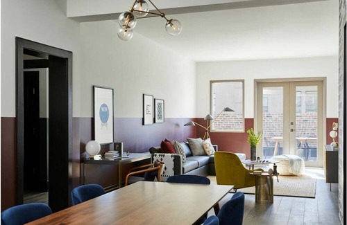 Central Business District Casa | Roami at The Brandywine | Pool | 3 Bed Penthouse