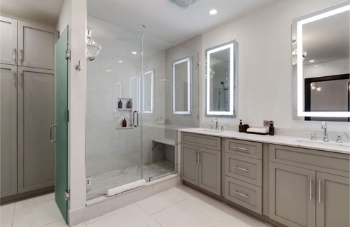Central Business District Casa | Roami at The Brandywine | Pool | 2 Bed Penthouse