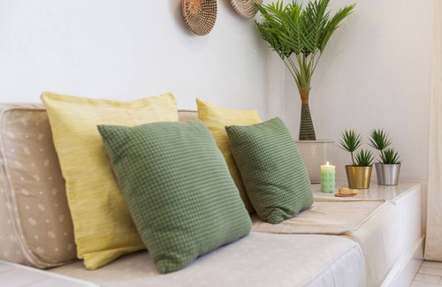 Branqueira Villa | CHARMING, 3 BEDROOM VILLA WITH PRIVATE POOL, BBQ, WIFI AND A/C