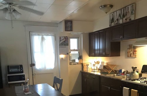 Harrisburg - Hershey Casa | Quaint,furnished, 2 bedroom house, courtyard,1 block to Scenic Susquehanna River