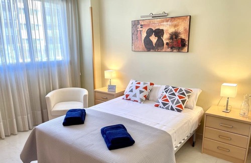La Pineda Apartamento | MALDIVAS III NEXT TO THE BEACH WITH SWIMMING POOL AND HEATED