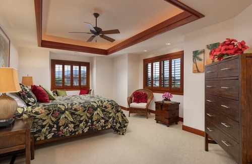 Kamuela Condominio | Exclusive Paradise: Luxurious Villa with Private Beach Access!