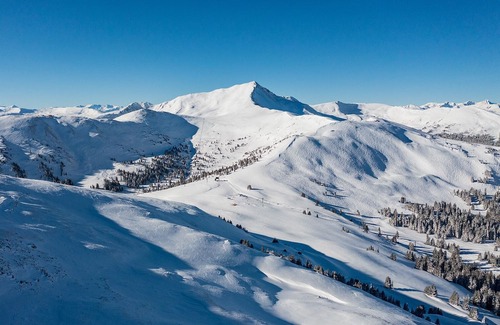 Copper Mountain Village Condominio | West Lake Lodge Efficiency **sleeper sofa only** #204B by RedAwning