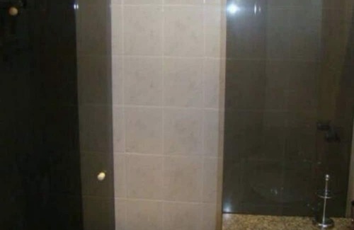Copacabana Alquiler De RV | Luxurious apartment close to the beach with swimming pool, sauna, gym, terrace, garage and others