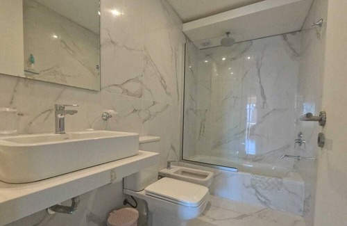 Pinamar Apartamento | Apartments 3 main rooms Status Tower Pinamar 4 PAX