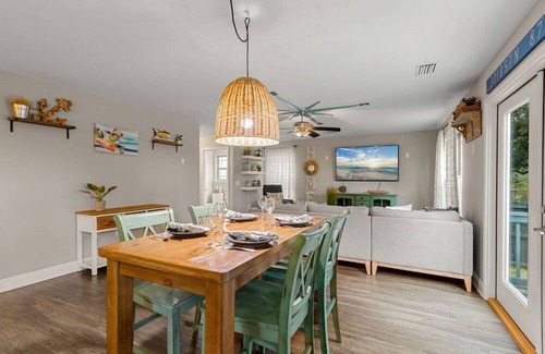 Sunset Bayou Casa | Beachy Blue House, 5 minutes to beach, with private hot tub, 3 bedrms/2.5 baths