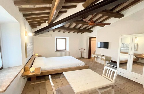 Limiti Villa | Slps 11. Private Pool and Garden - Italian Villa Between Tuscany and Umbria