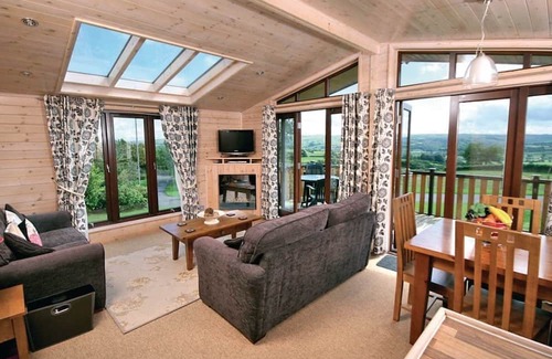 Llanfair Caereinion Cabina | 3 bedroom accommodation in Llangadfan, Welshpool