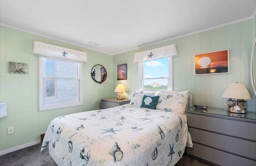 Hatteras Casa | On Special - Oceanfront, Dog Friendly Home in Hatteras with Hot Tub!