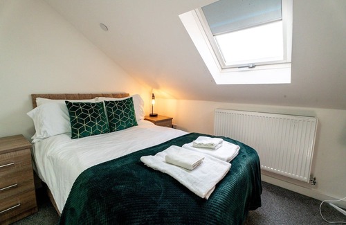 Roath Apartamento | 3 BR, close to City, Free Parking