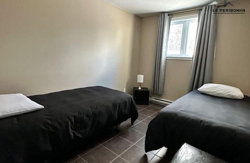 Lamarche Chalet De Esquí | Le Bassin, le Péribonka. Venez Respirer L'air Frais de la Montagne !