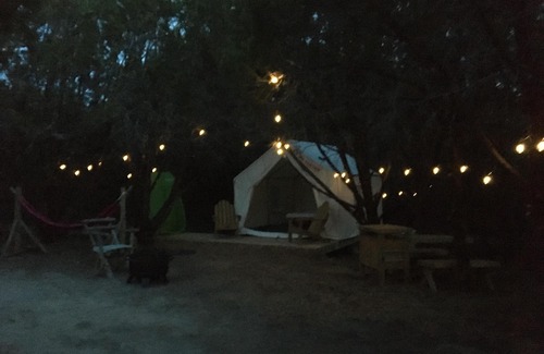 Lampasas Alquiler De RV | Tentrr Signature Site - Cedar Glen Signature Campsite