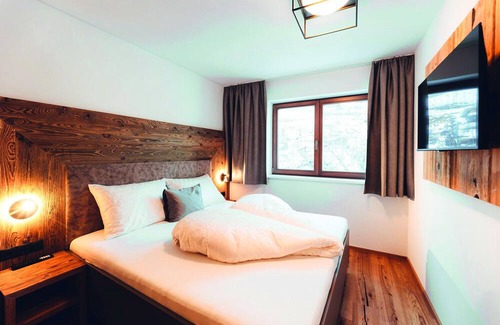 Ladis Apartamento | Quiet apartment hotel at the castle lake of Ladis/Tyrol (pet friendly)