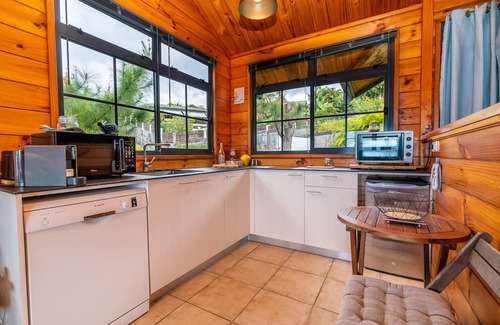 Mahina Casa | The Cosy Chalet Mahinarama wPool