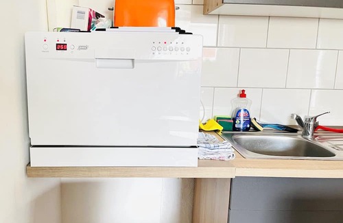 Lokstedt Apartamento | Apartment "Kleines Hof Cafe Loft Fischkopf" with Shared Garden & Wi-Fi