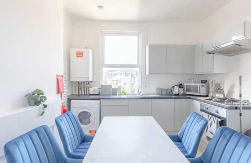 Walthamstow Apartamento | Chic 3BD Flat - 5 Mins to Walthamstow Central!