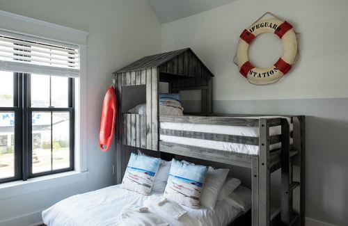 Wildwood Casa | The Sea Tiger House