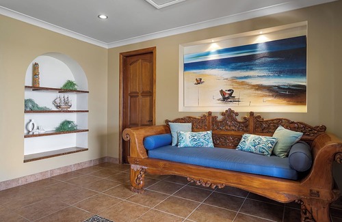 Swan Bay Casa | Casa Pacifica - A trip to Spain, 2 Hours From Sydney. Luxury Waterfront Villa, Escape, Relax, Reset.