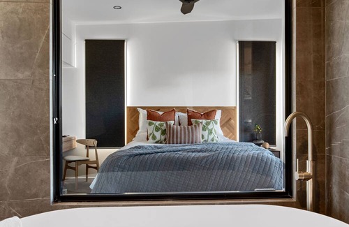 Booroobin Cabina | The Ridge at Maleny - The Deluxe Residence