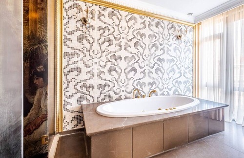 Beylerbeyi Casa | Studio w Garden in Historic Mansion in Beylerbeyi