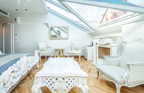 Beylerbeyi Apartamento | Studio w Garden in Historic Mansion in Beylerbeyi