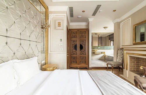 Beylerbeyi Apartamento | Studio w Garden in Historic Mansion in Beylerbeyi