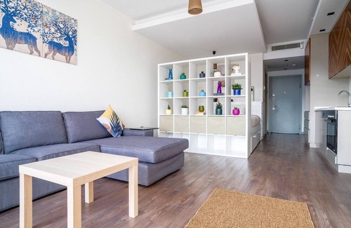 Mahmutbey Apartamento | Flat w City View Wall 5 min to Mall of Istanbul