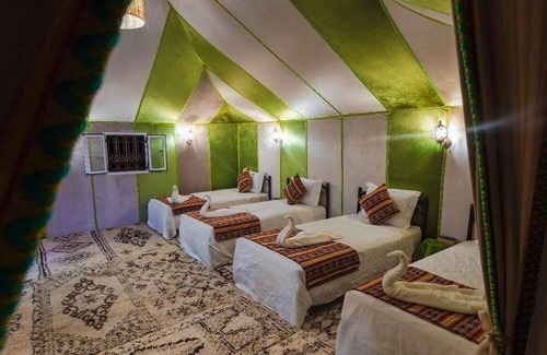Taouz Alquiler De RV | Morocco désert Camp