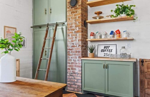 Galveston Casa | Historic Sheek and Modern Home Blocks from Strand