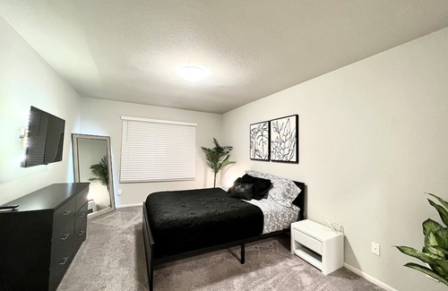 Forest Grove Casa | WFH Zen Den Near McMenamins