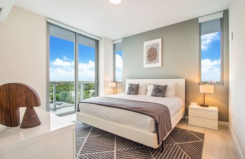 Northeast Miami Condominio | Brandnew unit Miami Design District pool & parking