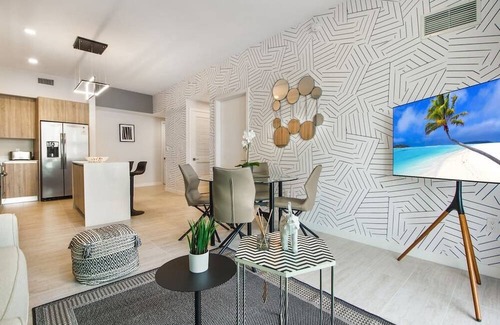 Northeast Miami Condominio | Brandnew unit Miami Design District pool & parking