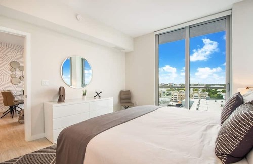 Northeast Miami Condominio | Brandnew unit Miami Design District pool & parking