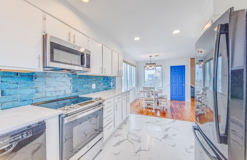 Hatteras Casa | On Special - Oceanfront Dog Friendly Home with Nearby Access to the Beach