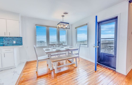 Hatteras Casa | On Special - Oceanfront Dog Friendly Home with Nearby Access to the Beach