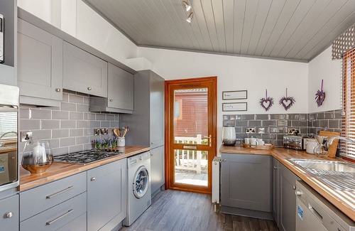 Rhyd-y-foel Cabina | 2 bedroom accommodation in Abergele