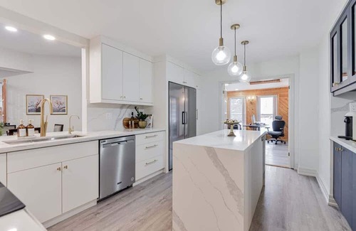 Cameron Otro | Modern Country Retreat in Kawartha Lakes