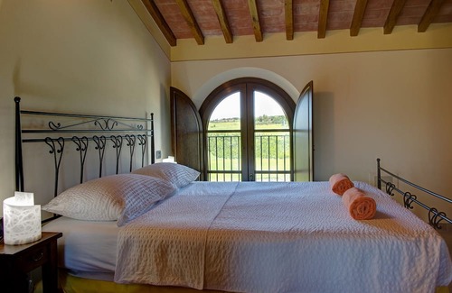Peccioli Casa | LUXURY COTTAGE IN TUSCAN ESTATE - POOL - NEXT TO A GOLF COURSE! (MORAIOLO)