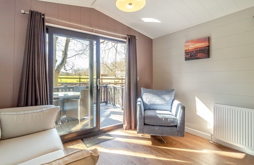Woolverstone Cabina | 2 bedroom accommodation in Woolverstone, Ipswich
