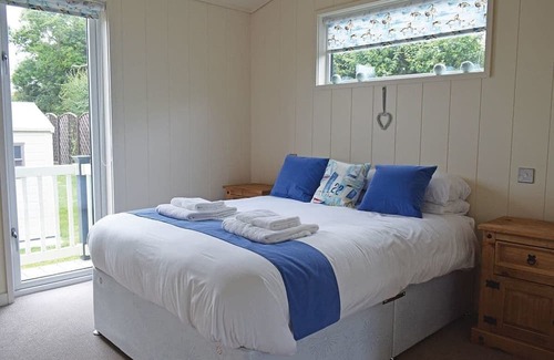 Gisleham Cabina | 2 bedroom accommodation in Lowestoft