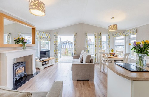 Ashby Woulds Cabina | 2 bedroom accommodation in Overseal, Nr Ashby-de-la-Zouch